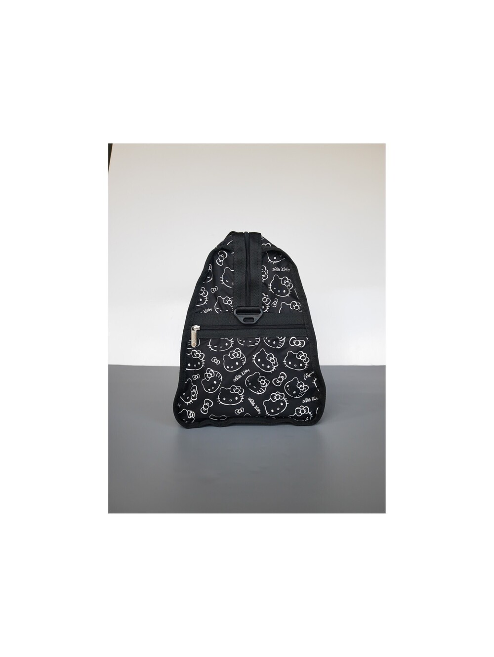 LeSportsac x Hello Kitty Black Deluxe Large Weekender Travel Bag NWT - Picture 4 of 9